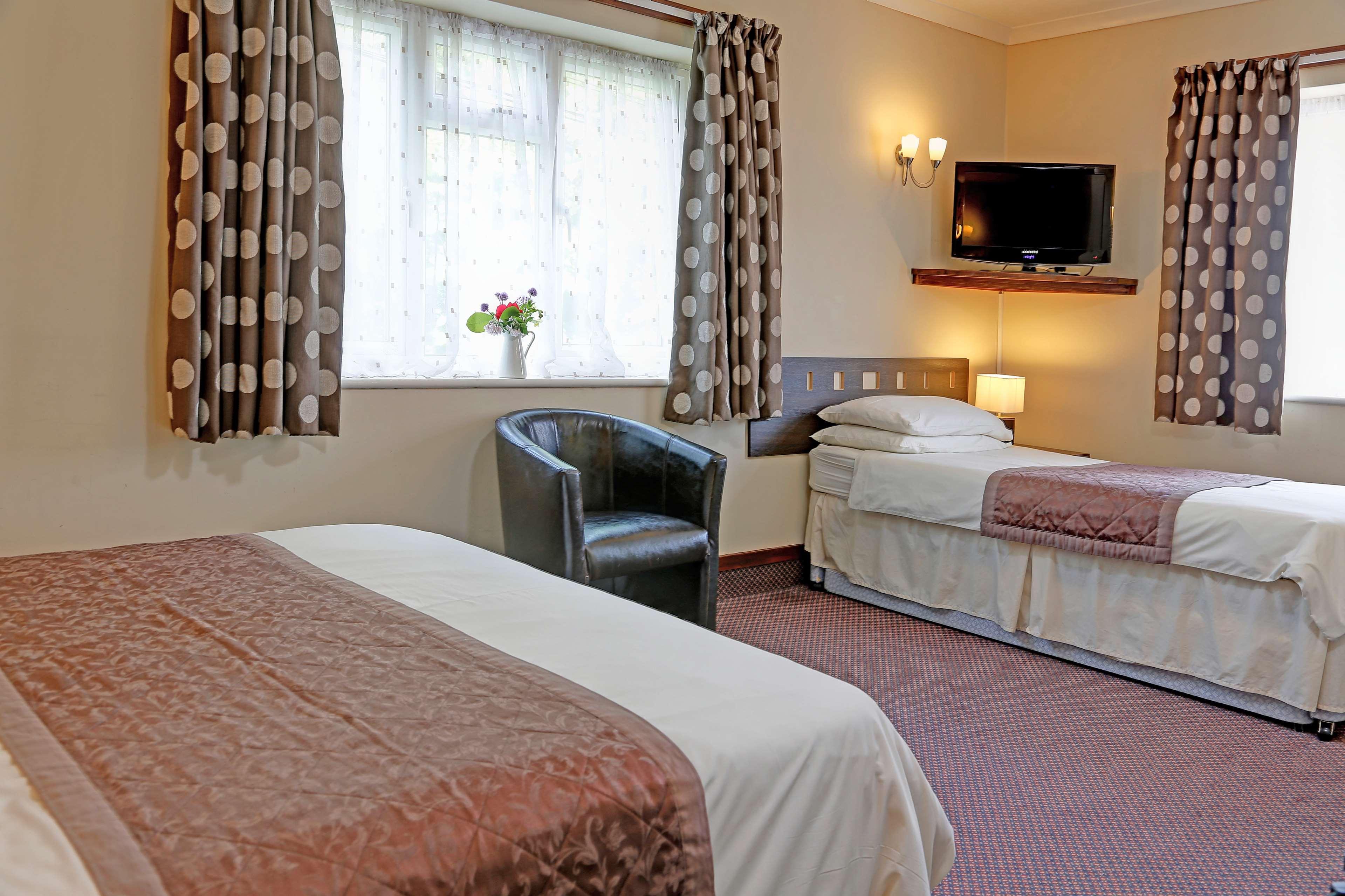 Best Western Compass Inn Tormarton Εξωτερικό φωτογραφία