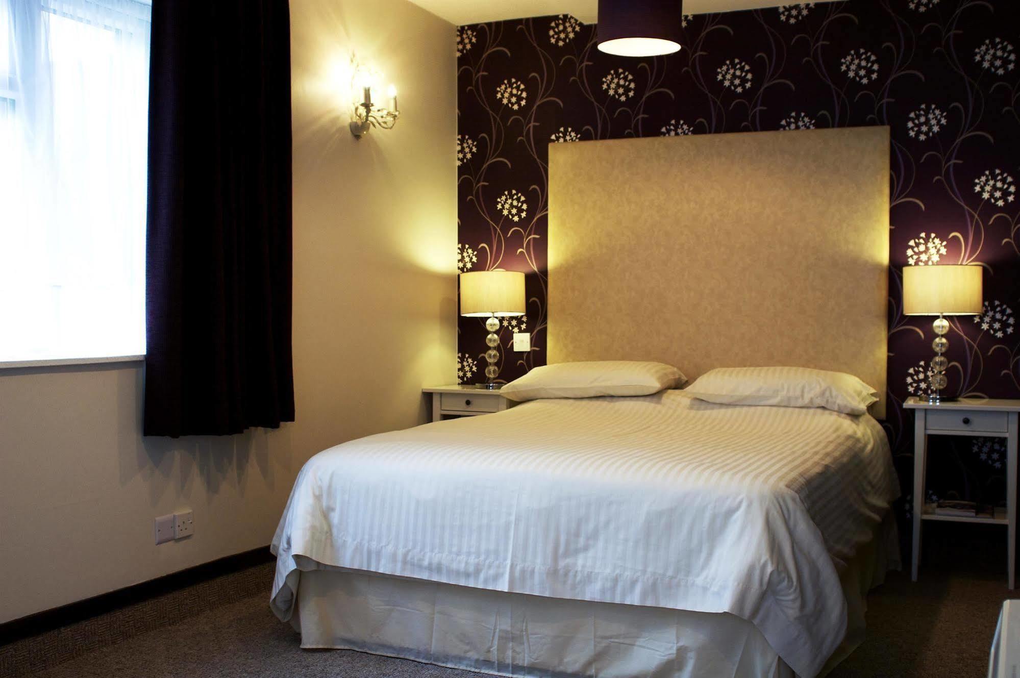 Best Western Compass Inn Tormarton Δωμάτιο φωτογραφία