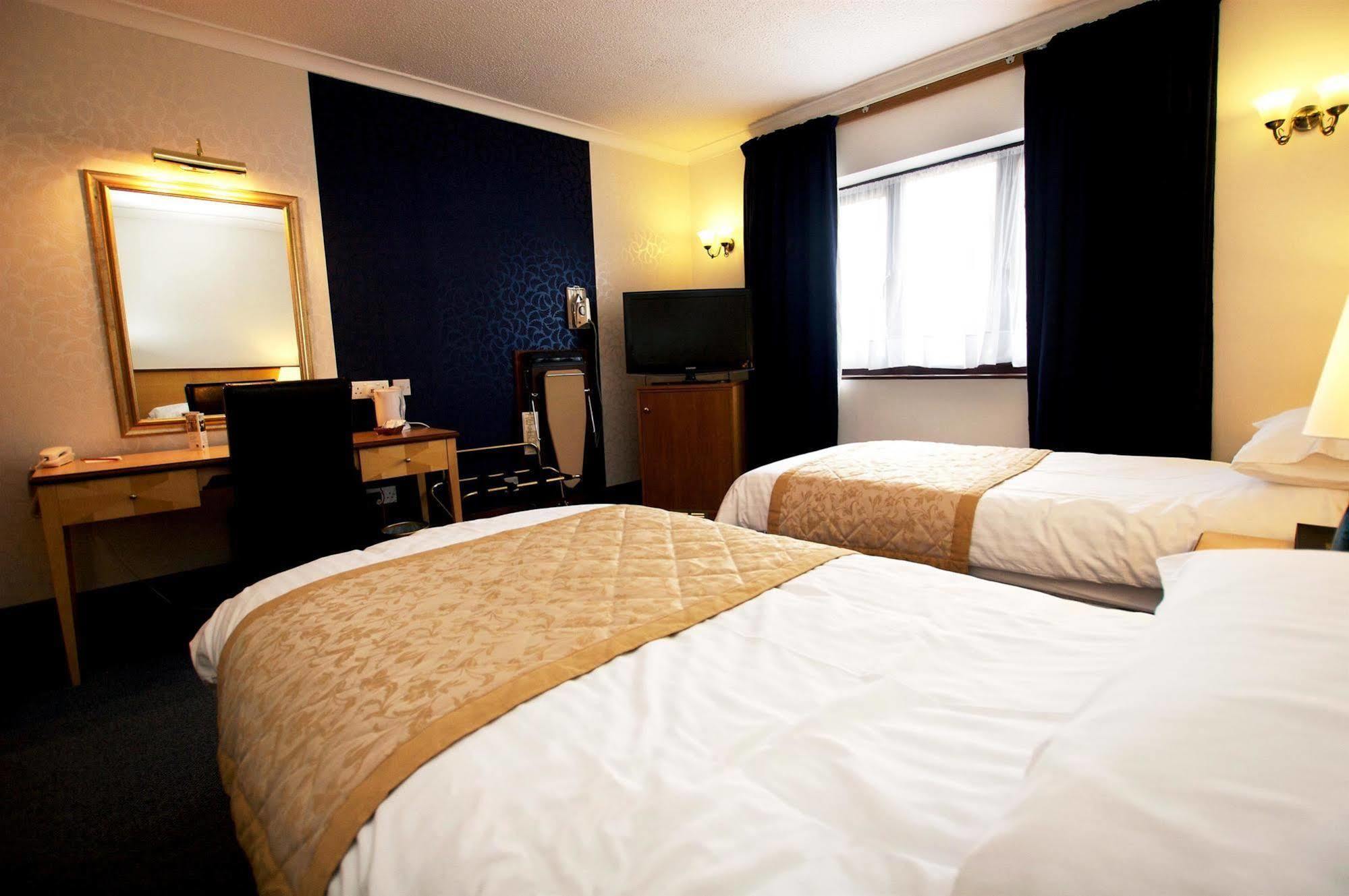 Best Western Compass Inn Tormarton Δωμάτιο φωτογραφία