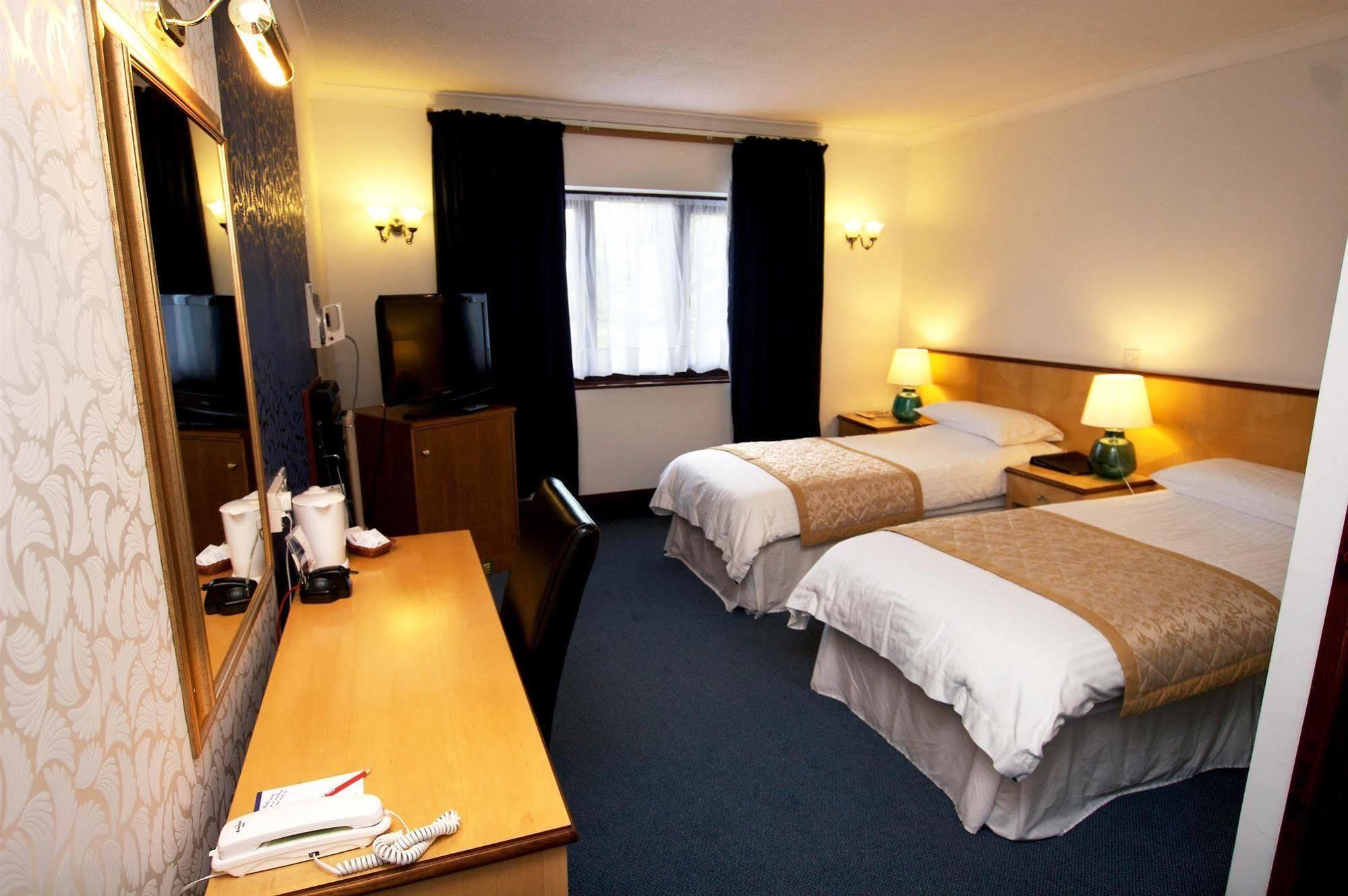 Best Western Compass Inn Tormarton Δωμάτιο φωτογραφία