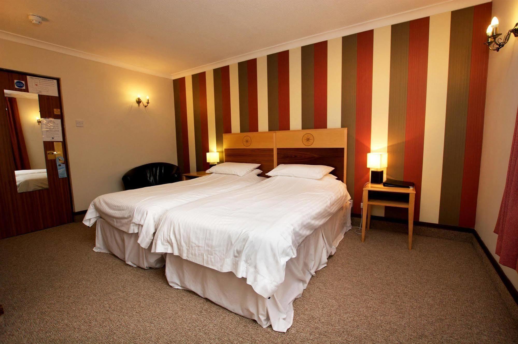 Best Western Compass Inn Tormarton Δωμάτιο φωτογραφία