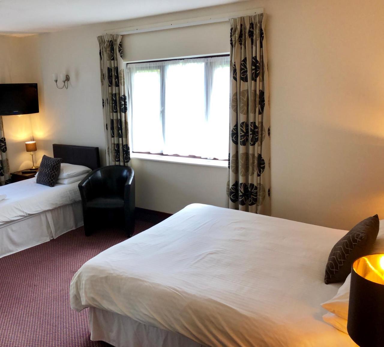 Best Western Compass Inn Tormarton Εξωτερικό φωτογραφία