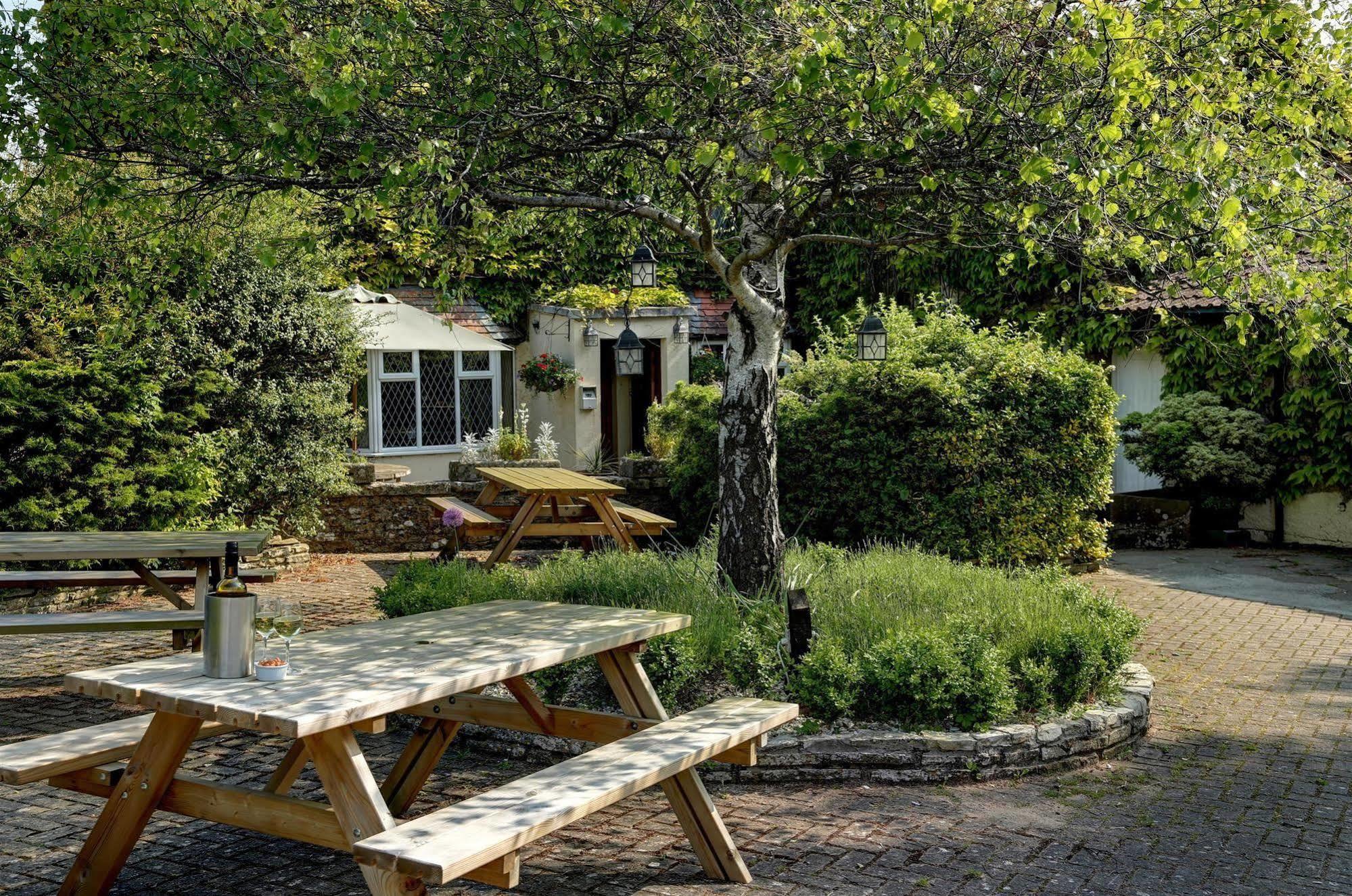 Best Western Compass Inn Tormarton Εξωτερικό φωτογραφία